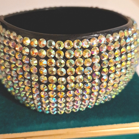 Rhinestone Sparkled Bling Chunky Bangle - Picture 6 of 6